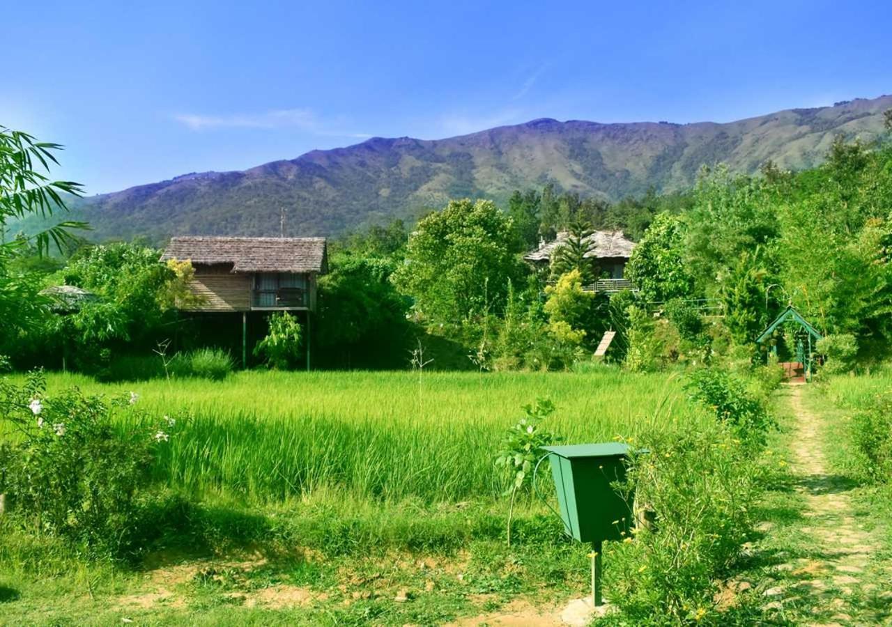Koomankolly Resort Thirunelly Exteriör bild