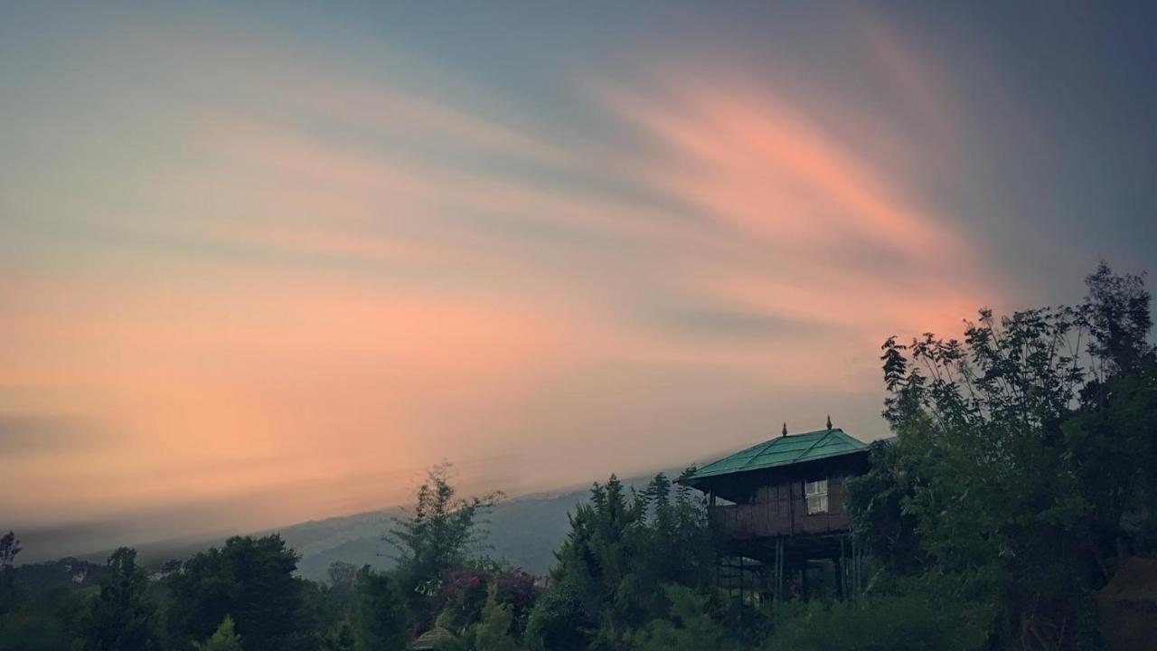 Koomankolly Resort Thirunelly Exteriör bild
